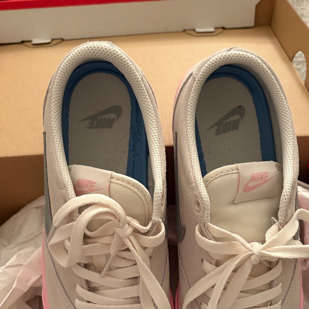 Nike Women's Light Pink and Gray Sneakers - Picture 2 of 8